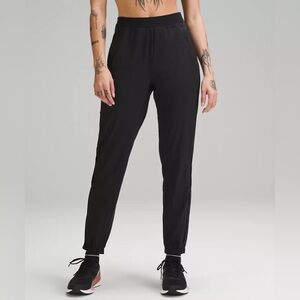 Lululemon airflow jogger black
